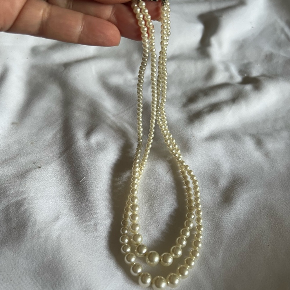 Marvella vintage faux pearl necklaces - Picture 4 of 6